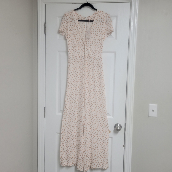 Free People NWT Mia Short Sleeve Jumpsuit Size 2. - Picture 3 of 16